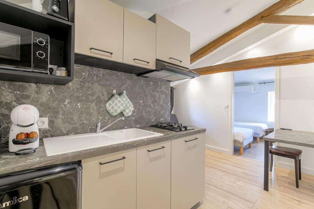 Le Francfort - Les Appartements De L'Olivier Loyettes Exterior foto